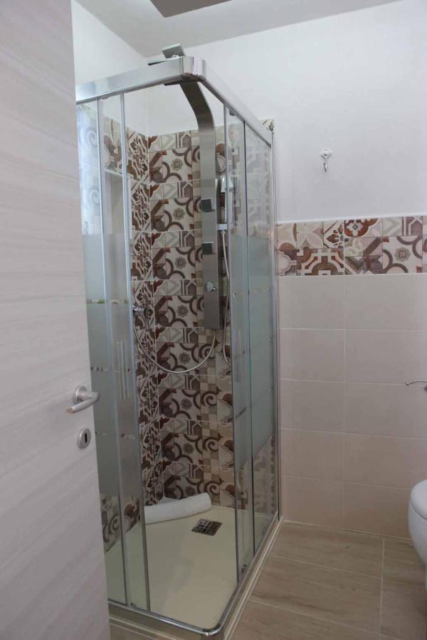 Afrodite Luxury Suite Veglie Bagian luar foto