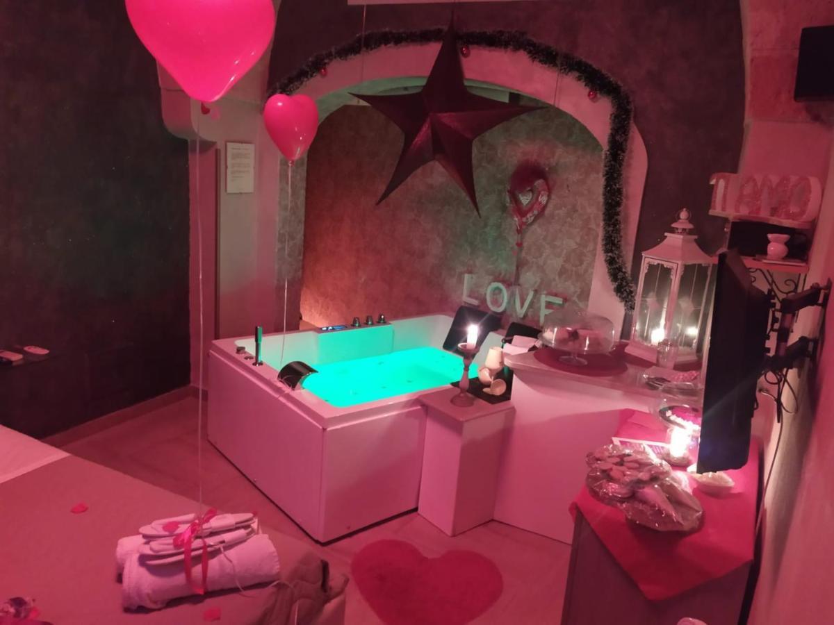 Afrodite Luxury Suite Veglie Bagian luar foto